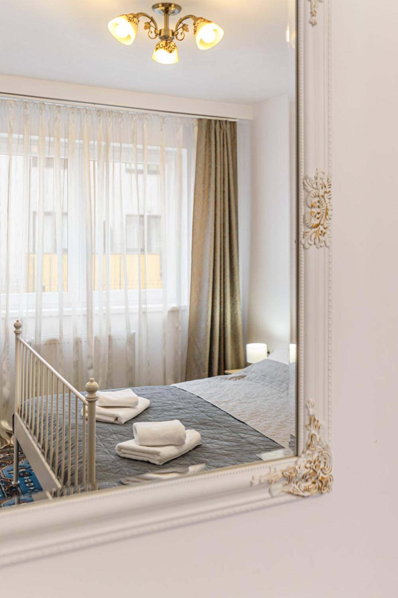 Casa Milisma Apartment Brasov Bagian luar foto